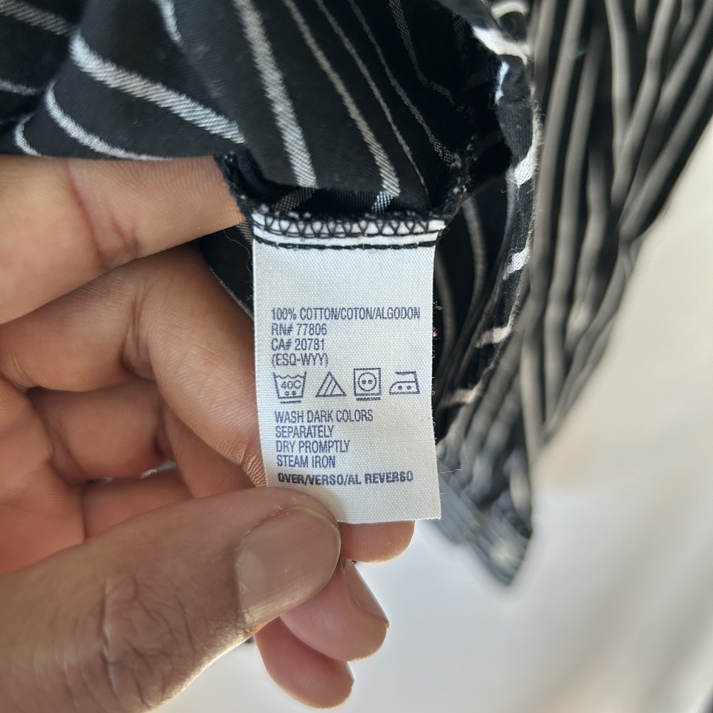 Tommy Hilfiger Women's Button Down Black & White Striped Ruffle Blouse Size 8 - Picture 3 of 11